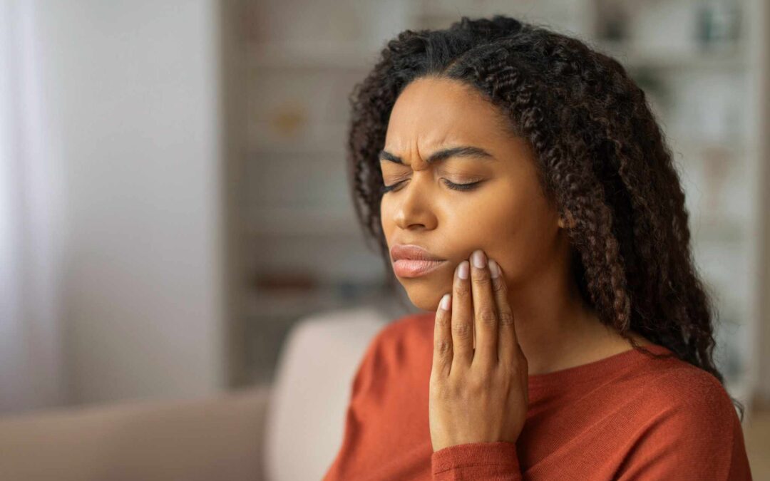 Bluterguss nach Zahnimplantation – was ist normal?