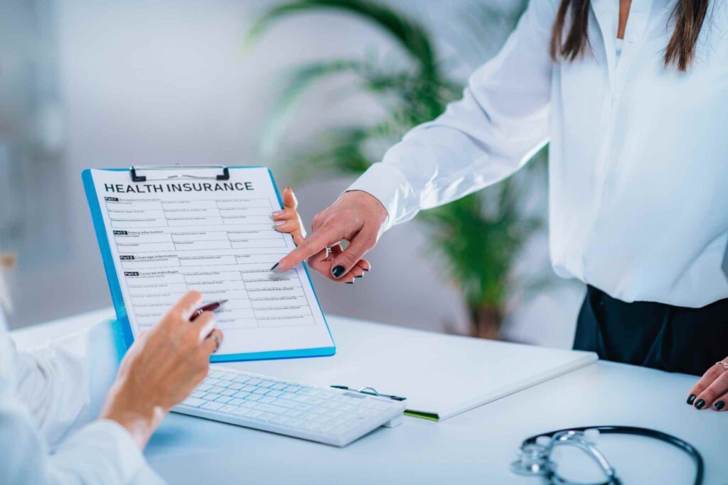 All-on-4 Krankenkassenzuschuss für implantatgetragenen Zahnersatz und feste Zähne
