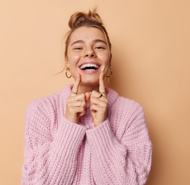 Zähne machen lassen in der Türkei mit Fly2Smile für ästhetischen Zahnersatz und ein strahlendes Lächeln