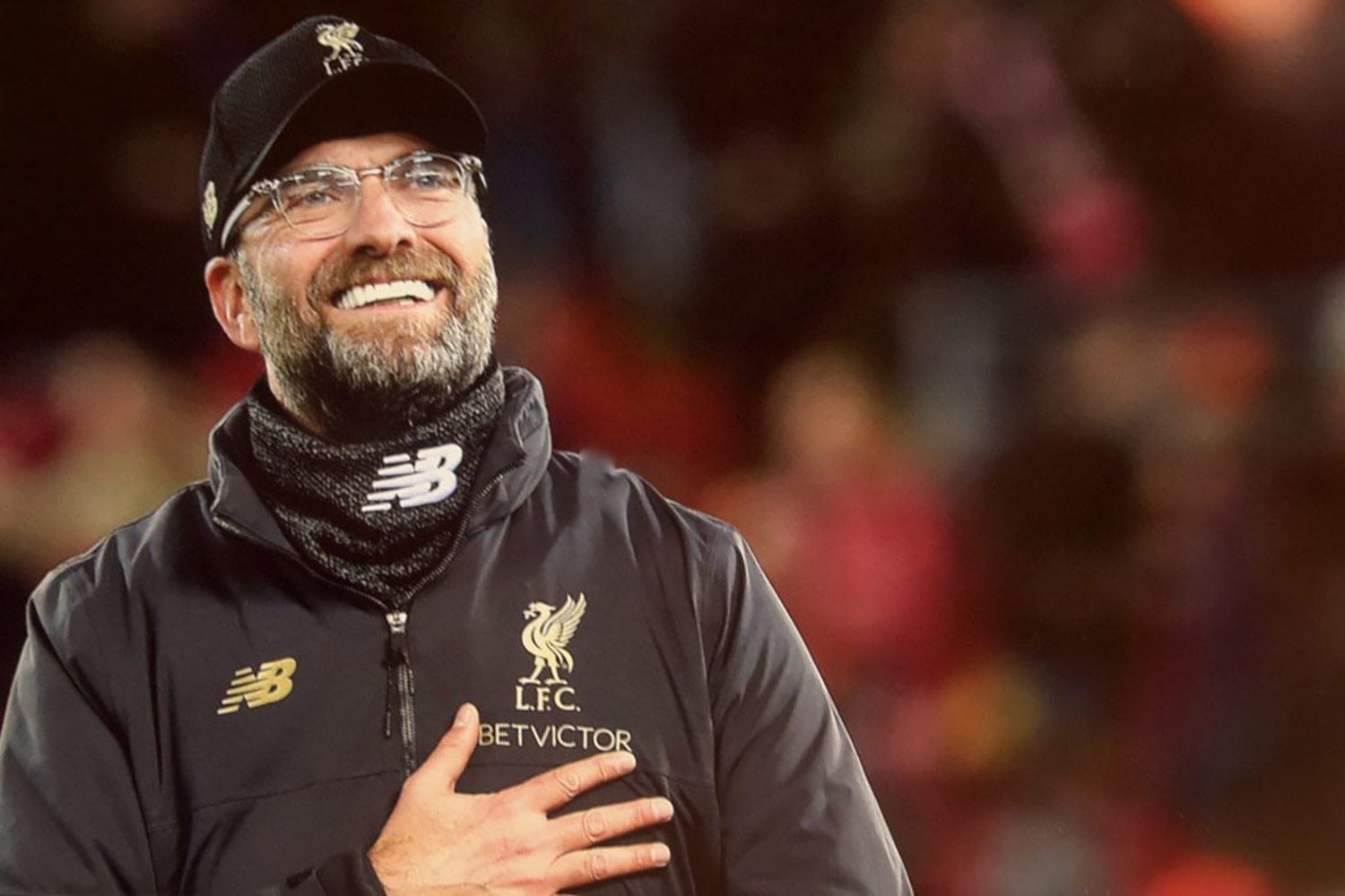 Jürgen Klopp mit auffälligem Lächeln und modern behandelten Zähnen